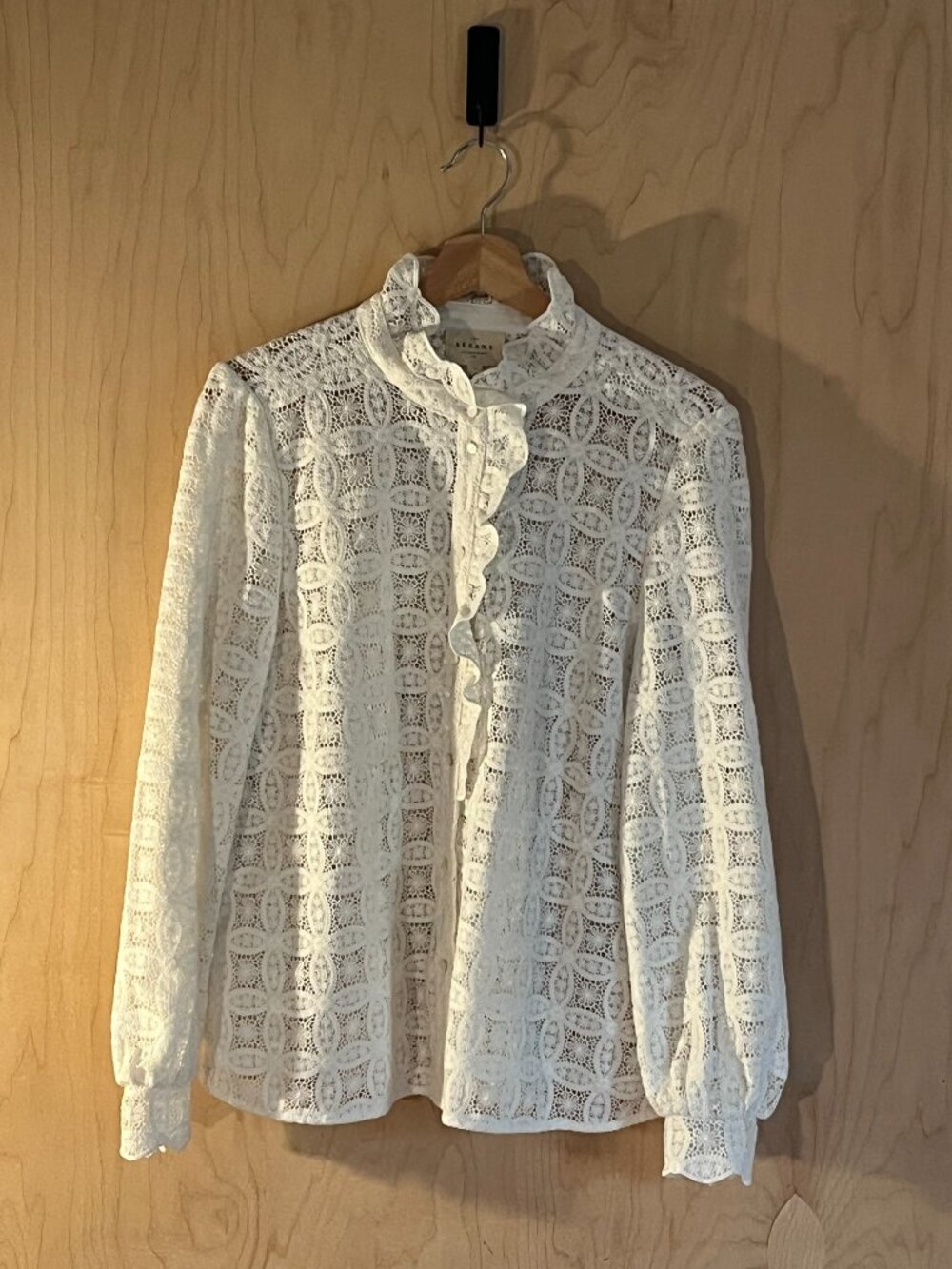 Sezane Chlo Shirt Ecru Guipure Sheer White Lace Size 44 (US W's Size 12) - Picture 2 of 9